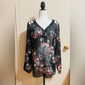 LadyDuch flower print tunic,with exclusive ornament on the shoulders & neckline